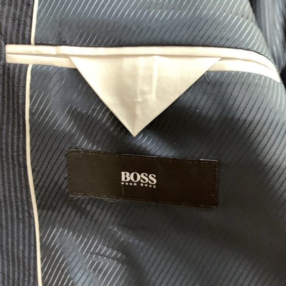Hugo Boss Crowley Pinstripe Sportcoat - Picture 7 of 7